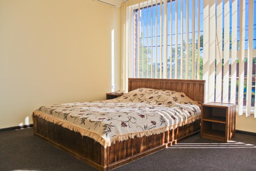Cowboy Hotel Odessa Bilik gambar
